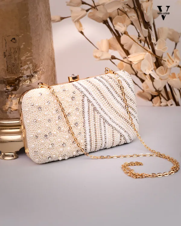 Lyra_Pearl_Shimmer_Clutch
